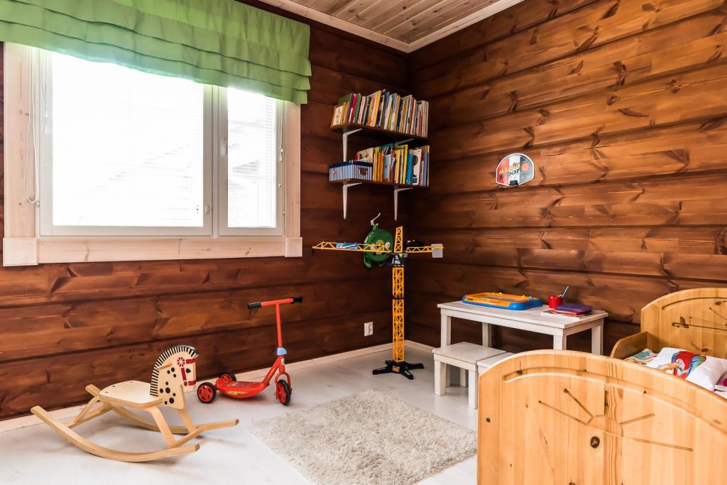 Lapsiperheen sisustus (lelut)