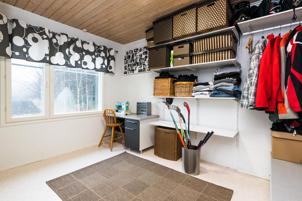 Korit ovat oivallisia tekstiilien säilytykseen.